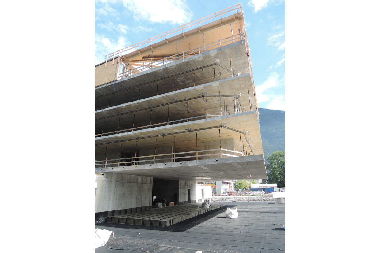 mo_bel_0000_Layer 10